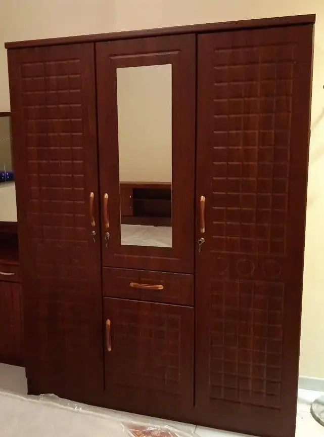 Arabian Mall 3-Door Wooden Wardrobe Cabinet - Modern Engineered Wood