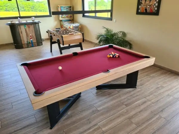 Break US pool table 8ft with red felt, solid natural oak frame, and black metal legs for durable play