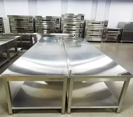 Commercial Stainless Steel Work Table – Heavy-Duty Kitchen Prep Station
