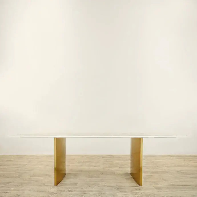 Luxury Natural Calacatta Marble Dining Table