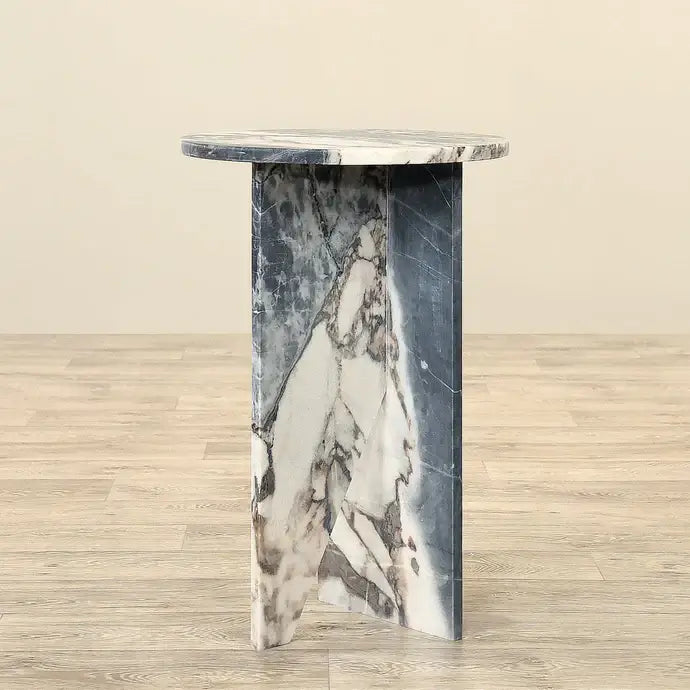 Natural Elegance Marble Side Table – Sleek Design