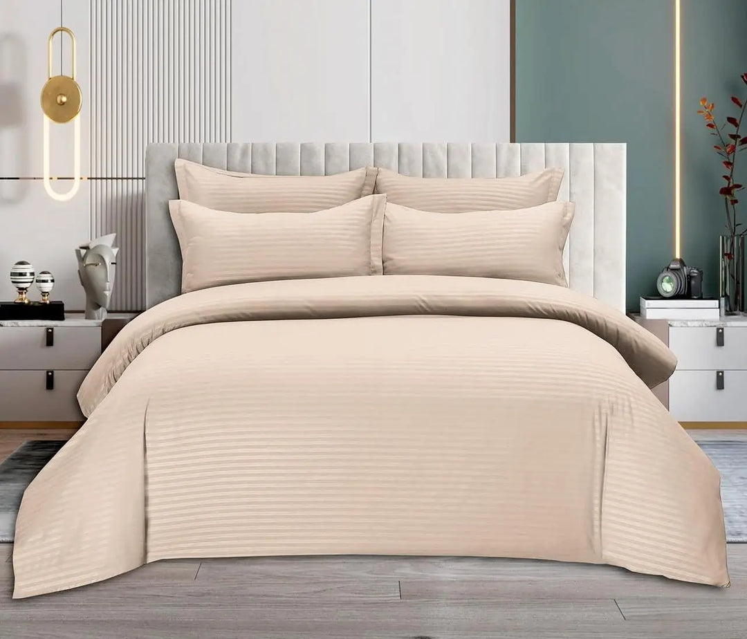 Sleeping Bear 6-Piece Luxury King Size Cotton Bedsheet - Quilt Cover Set | 1 Fitted 200 * 200 Sheet + 1 Quilt Cover + 4 Pillow Cases (Beige)