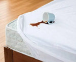 Load image into Gallery viewer, Waterproof Mattress Protector / Fitted Bedsheet – Premium Protection &amp; Comfort